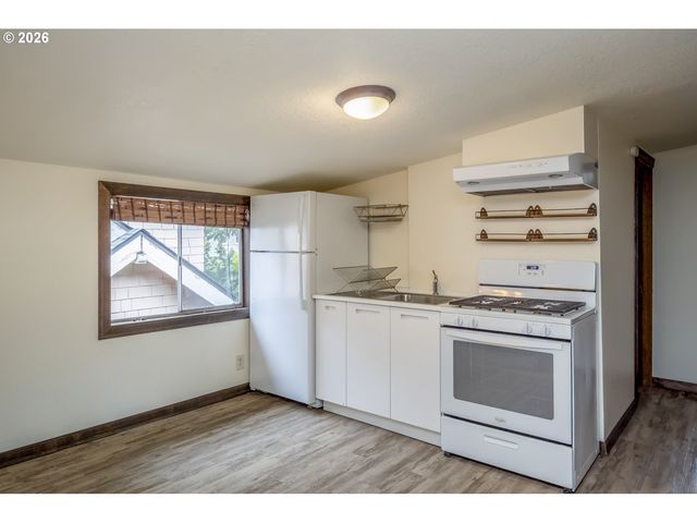 2934 Se 35TH Ave, Portland, OR 97202