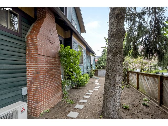 2934 Se 35TH Ave, Portland, OR 97202