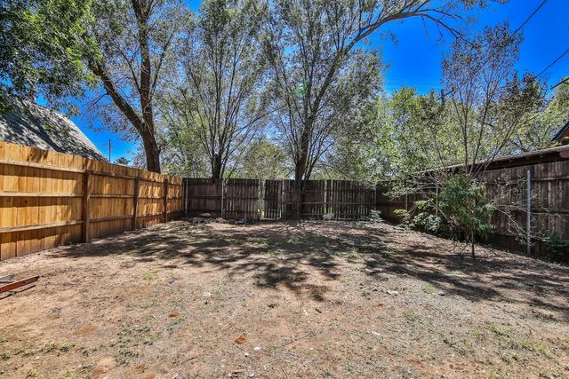 2309 17th Street, Lubbock, TX 79401