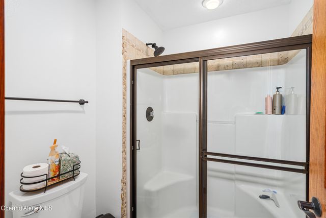 8995 N CLARKVIEW PL, Hayden, ID 83835