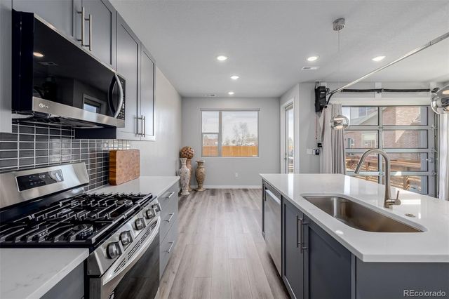 4045 S Teller Street, Lakewood, CO 80235