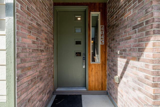 4045 S Teller Street, Lakewood, CO 80235