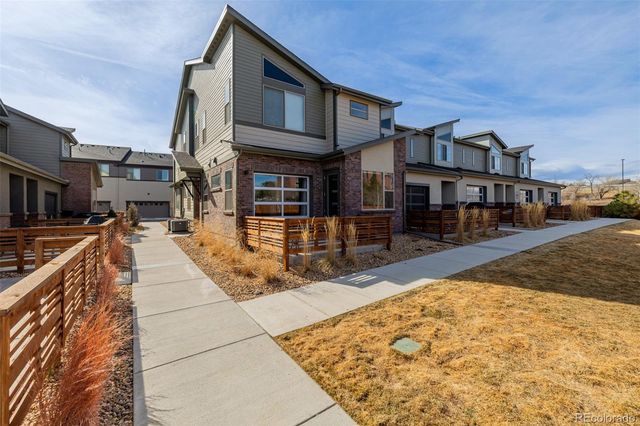 4045 S Teller Street, Lakewood, CO 80235