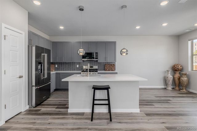 4045 S Teller Street, Lakewood, CO 80235