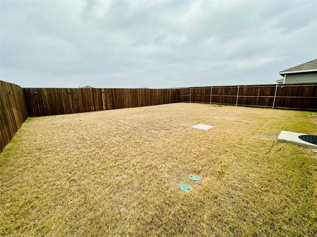 1514 Trick Riding Way, Crandall, TX 75114