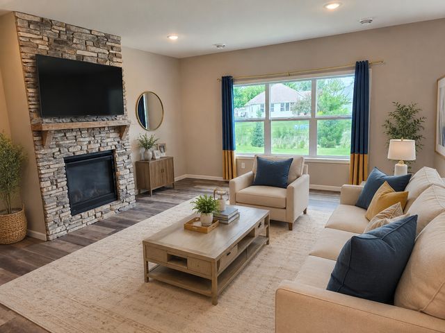 6884 101st Street S, Cottage Grove, MN 55016