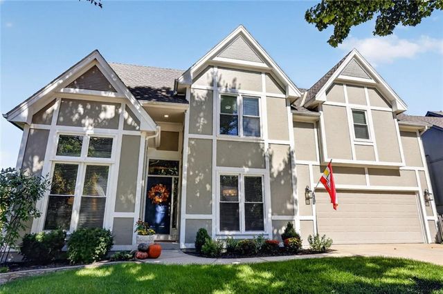 7808 NW 76th Place, Kansas City, MO 64152
