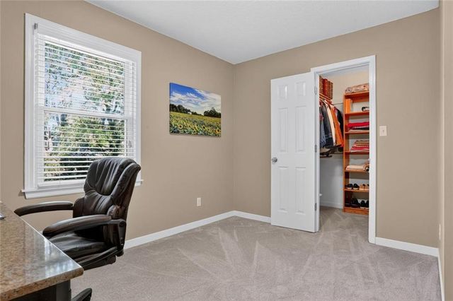 7808 NW 76th Place, Kansas City, MO 64152