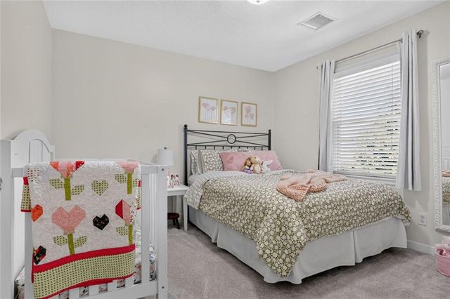 7808 NW 76th Place, Kansas City, MO 64152