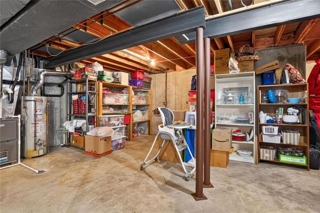 7808 NW 76th Place, Kansas City, MO 64152