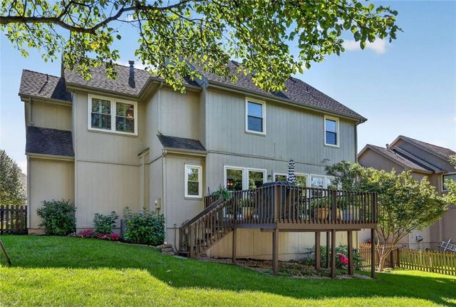 7808 NW 76th Place, Kansas City, MO 64152