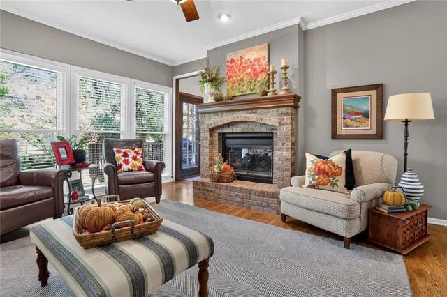 7808 NW 76th Place, Kansas City, MO 64152