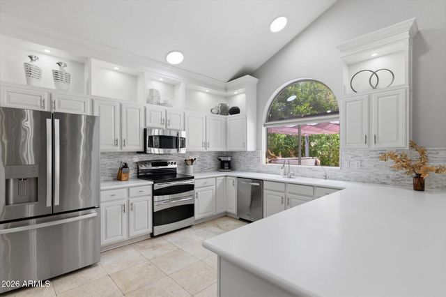 9750 E GELDING Drive, Scottsdale, AZ 85260