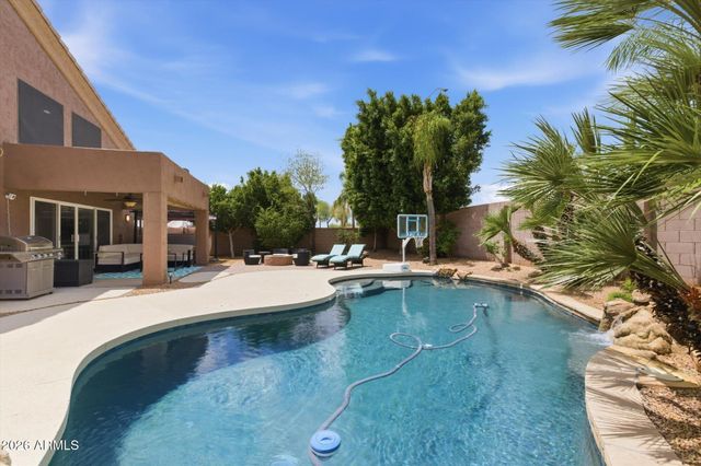 9750 E GELDING Drive, Scottsdale, AZ 85260