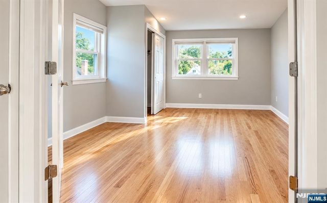 29 Central Avenue, Montclair, NJ 07042