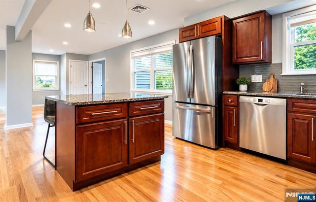 29 Central Avenue, Montclair, NJ 07042