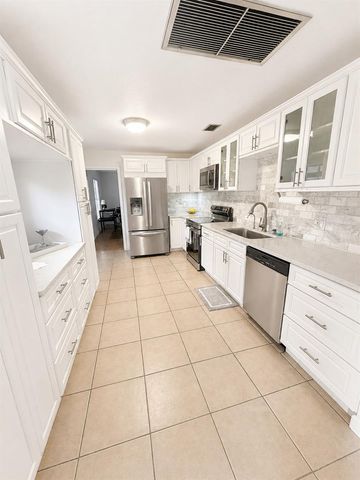 2210 NEEDLE PALM DRIVE, Edgewater, FL 32141