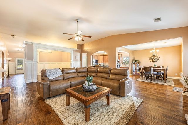 277 Silver Maple Ln, Rehobeth, AL 36301