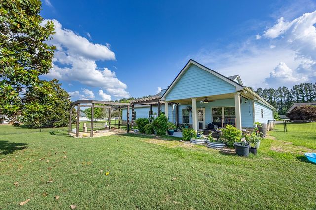 277 Silver Maple Ln, Rehobeth, AL 36301