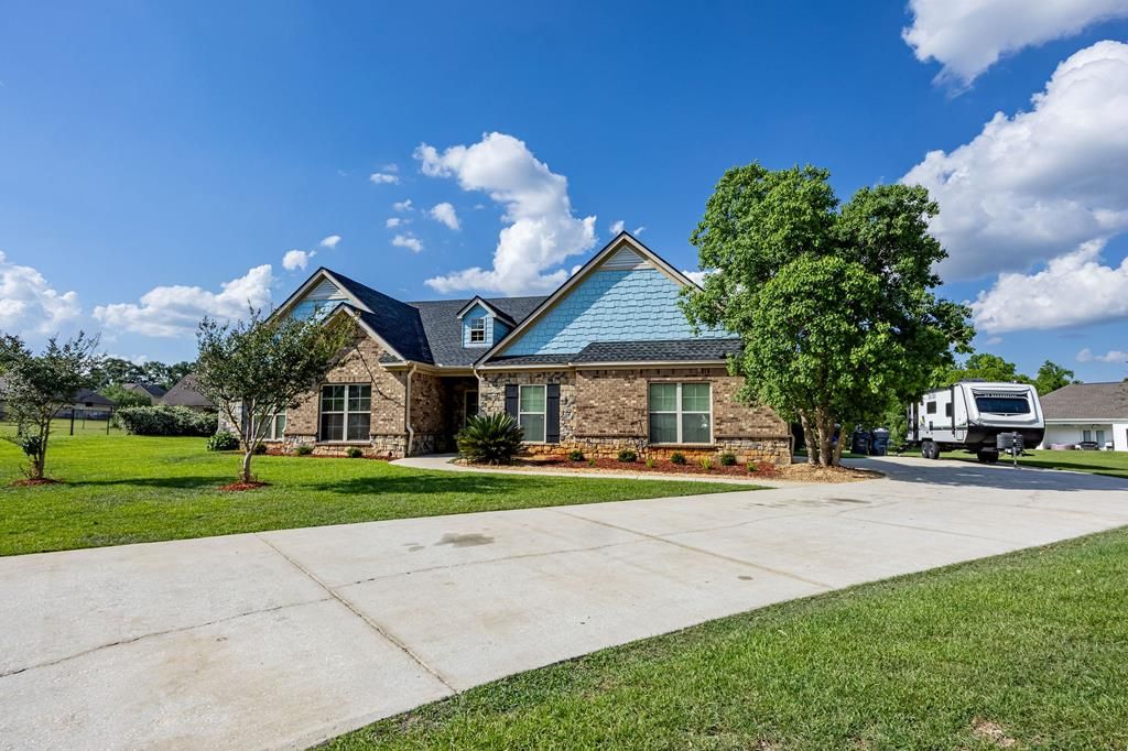 277 Silver Maple Ln, Rehobeth, AL 36301