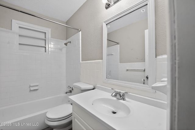 3045 Suncrest Drive, Jackson, MS 39212