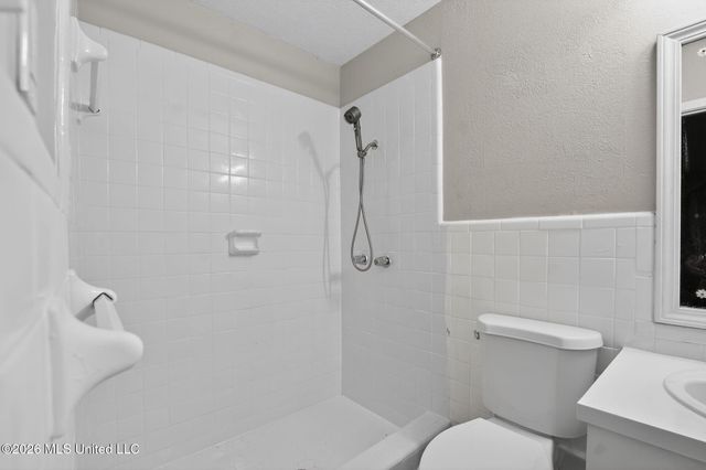 3045 Suncrest Drive, Jackson, MS 39212