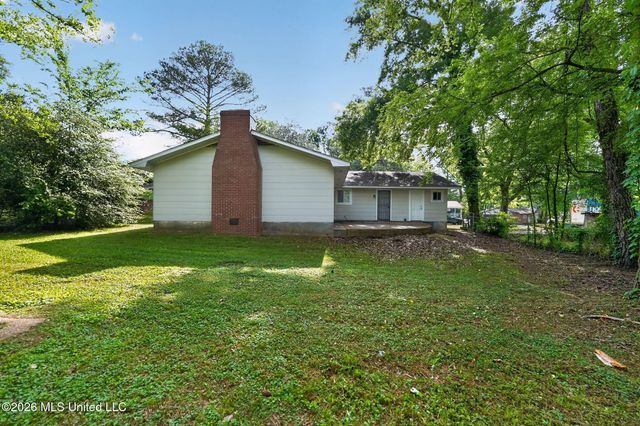 3045 Suncrest Drive, Jackson, MS 39212