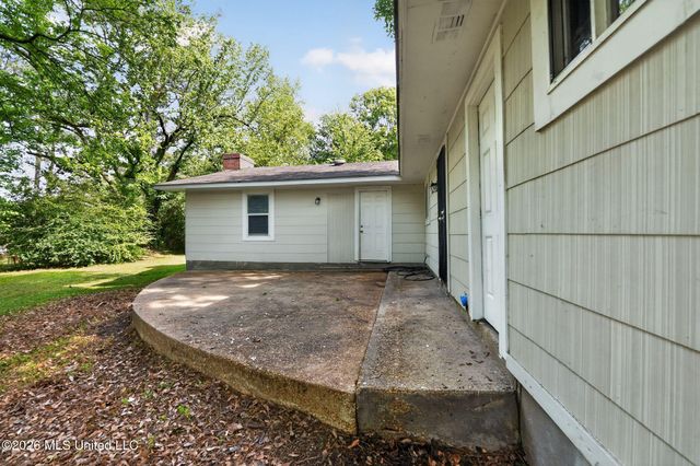 3045 Suncrest Drive, Jackson, MS 39212