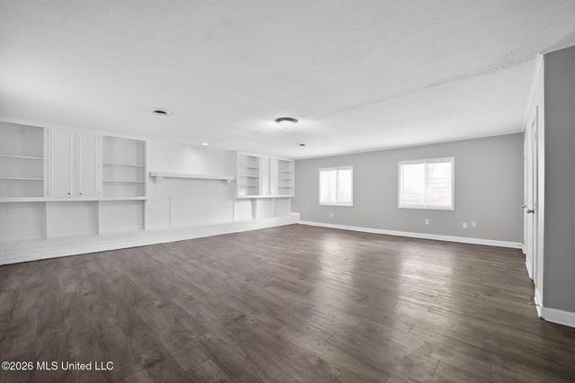 3045 Suncrest Drive, Jackson, MS 39212