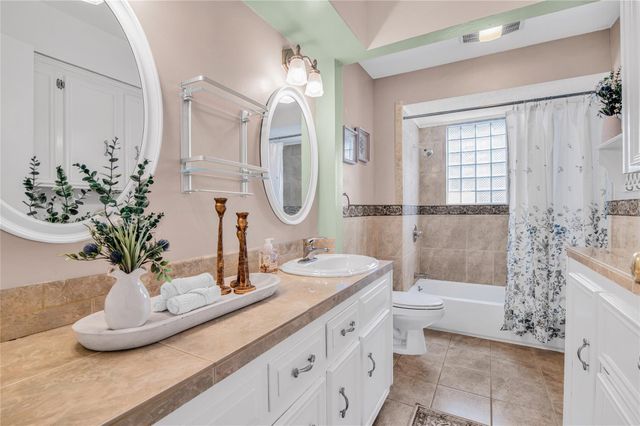 723 Whitecap Drive, El Lago, TX 77586