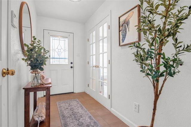 723 Whitecap Drive, El Lago, TX 77586