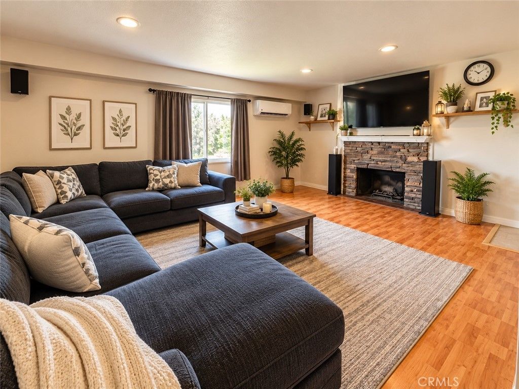 10351 Wells Avenue, Riverside, CA 92505 — photo 4