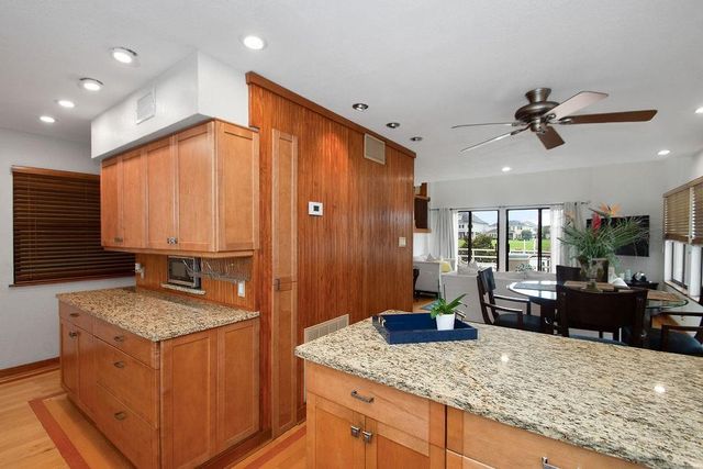 888 Davis Road, League City, TX 77573
