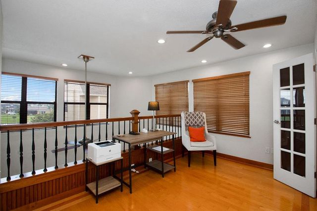 888 Davis Road, League City, TX 77573