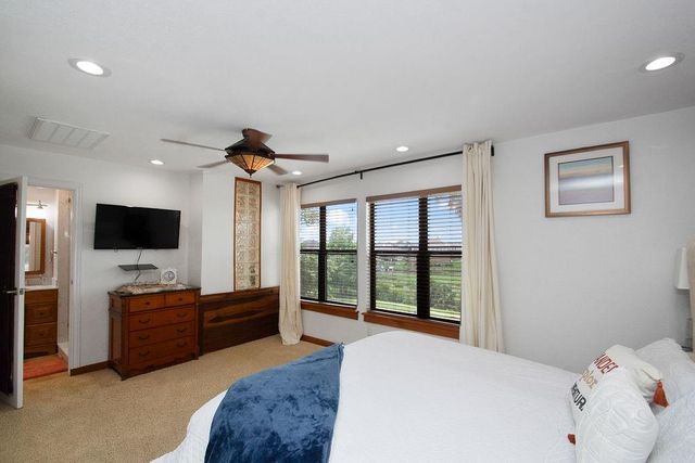 888 Davis Road, League City, TX 77573