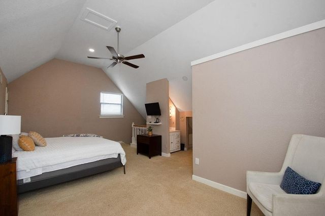 888 Davis Road, League City, TX 77573