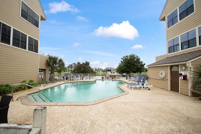 888 Davis Road, League City, TX 77573
