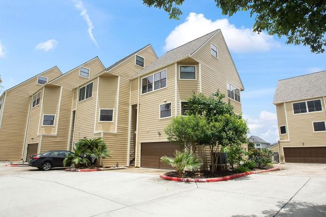 888 Davis Road, League City, TX 77573