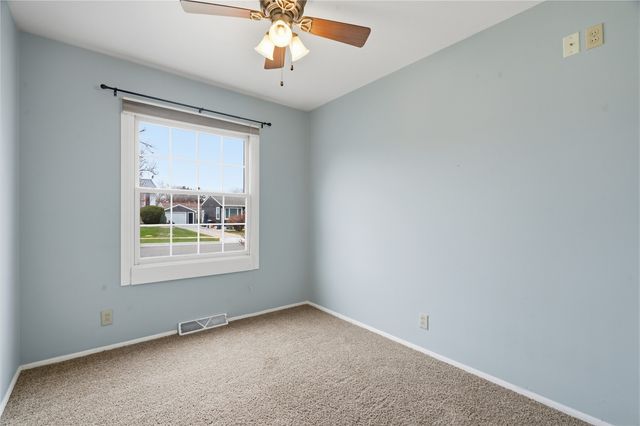 441 Day Street NW, Cedar Rapids, IA 52405