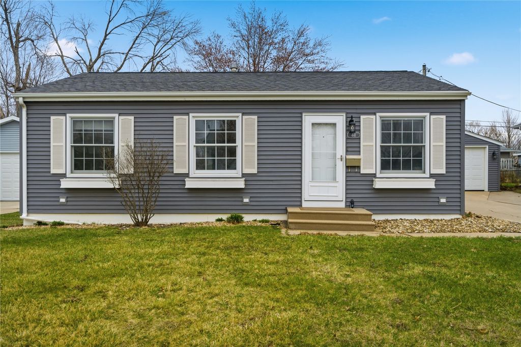 441 Day Street NW, Cedar Rapids, IA 52405