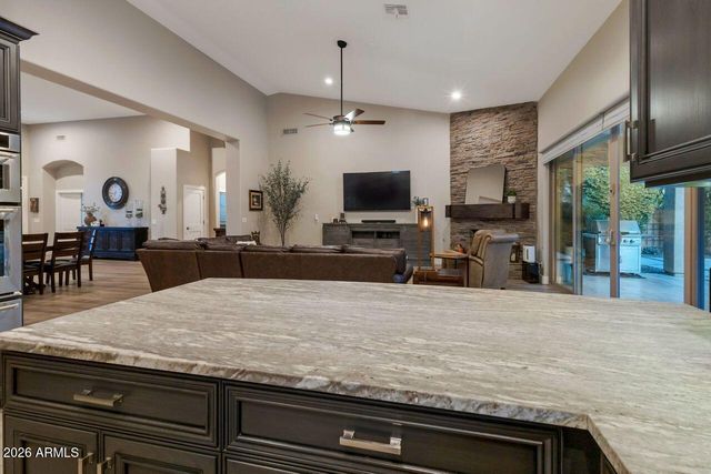 6437 E WINCHCOMB Drive, Scottsdale, AZ 85254