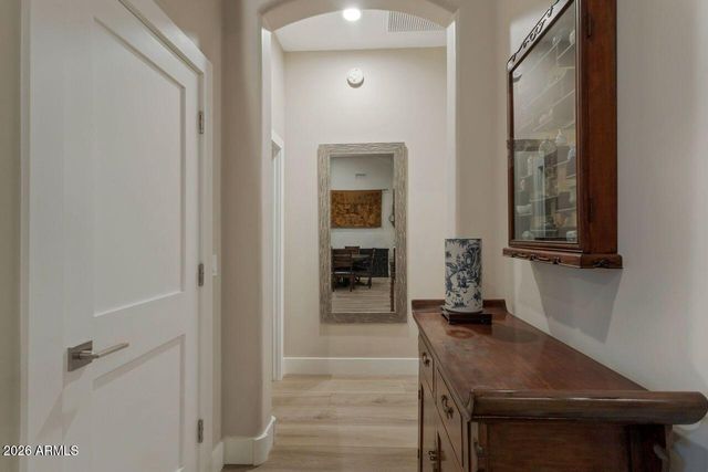 6437 E WINCHCOMB Drive, Scottsdale, AZ 85254