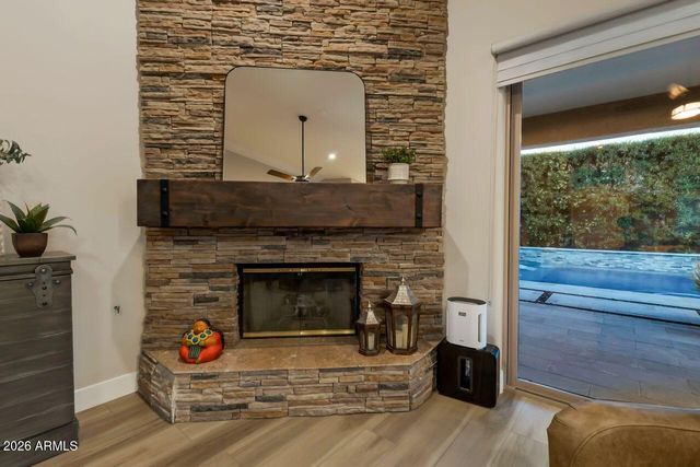 6437 E WINCHCOMB Drive, Scottsdale, AZ 85254