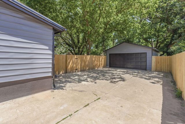 1530 S WACO AVE, Wichita, KS 67213
