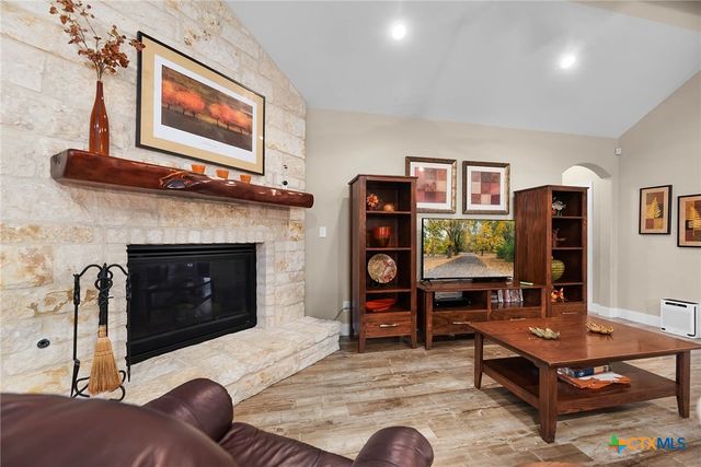 824 Shelly Drive, Canyon Lake, TX 78133