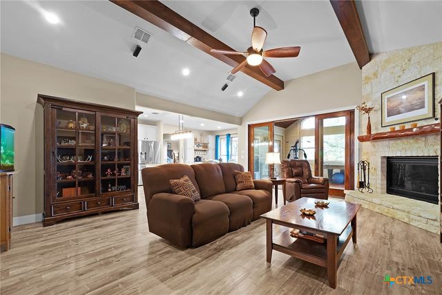 824 Shelly Drive, Canyon Lake, TX 78133
