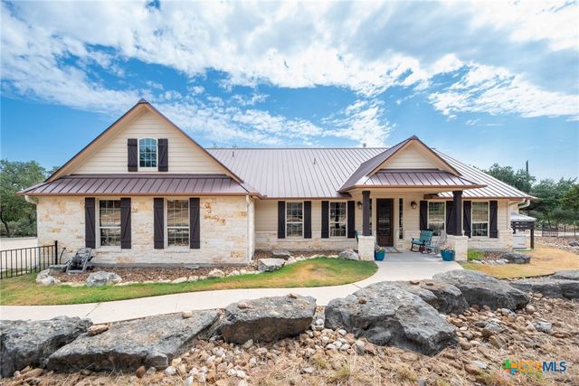 824 Shelly Drive, Canyon Lake, TX 78133