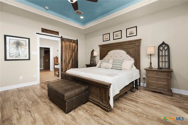 824 Shelly Drive, Canyon Lake, TX 78133