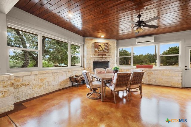 824 Shelly Drive, Canyon Lake, TX 78133