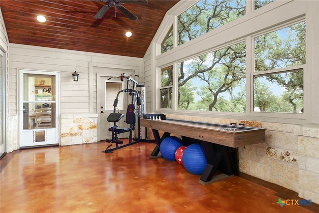 824 Shelly Drive, Canyon Lake, TX 78133